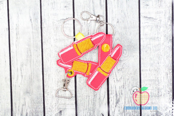 Lipstick in the Hoop Keyfob: A Holiday Review